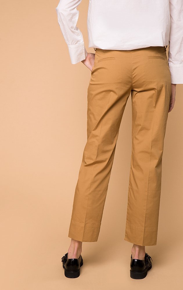 Укороченные брюки с контрастным поясом 3
