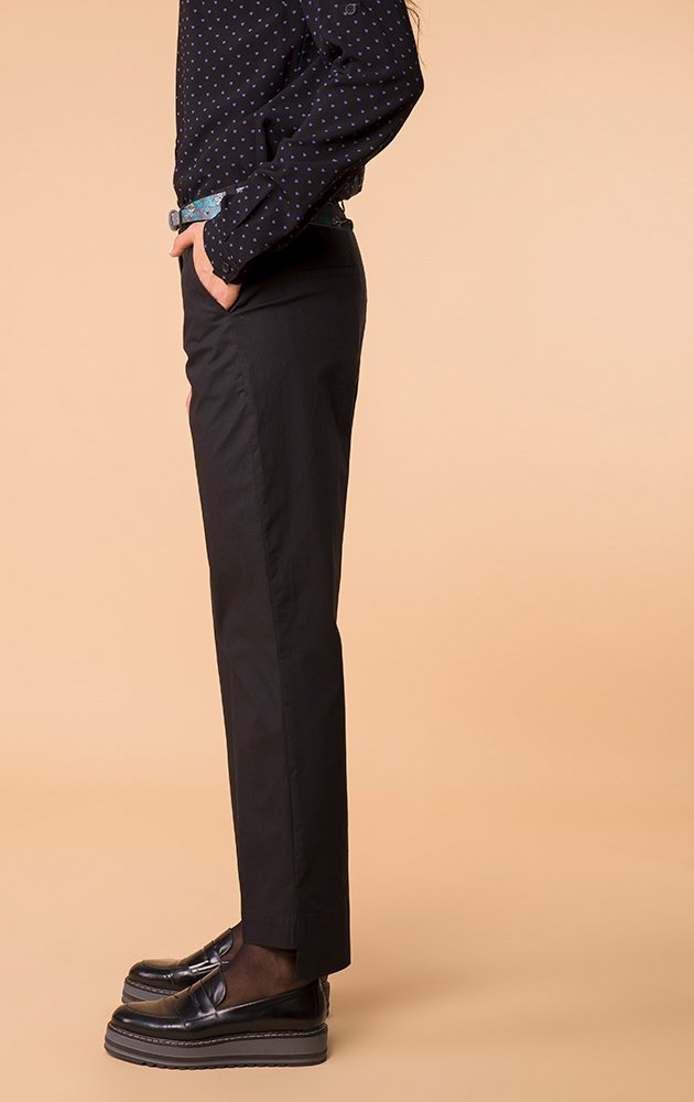 Укороченные брюки с контрастным поясом 3